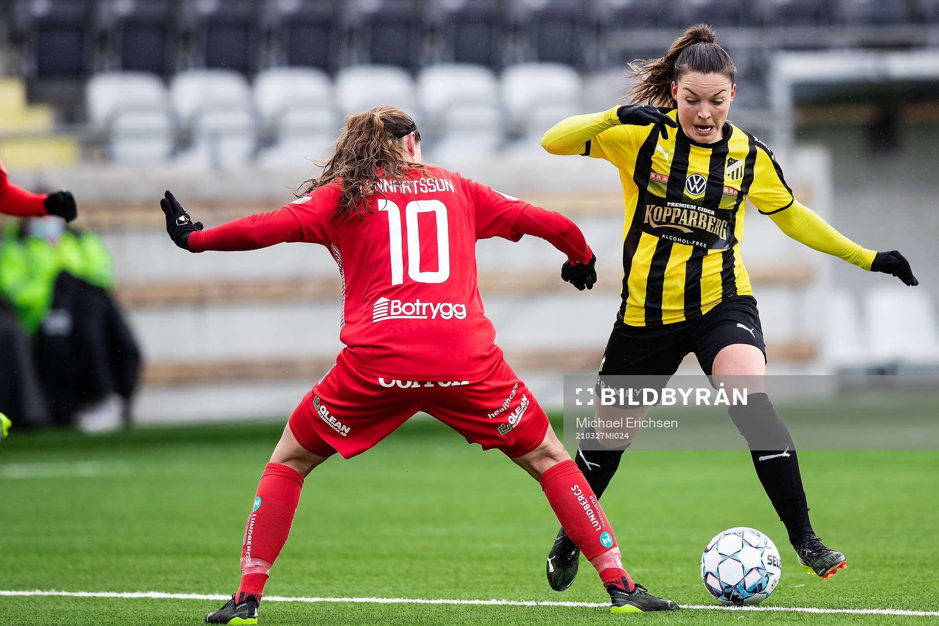 Linköpings Emma Lennartsson och Häckens Johanna Rytting