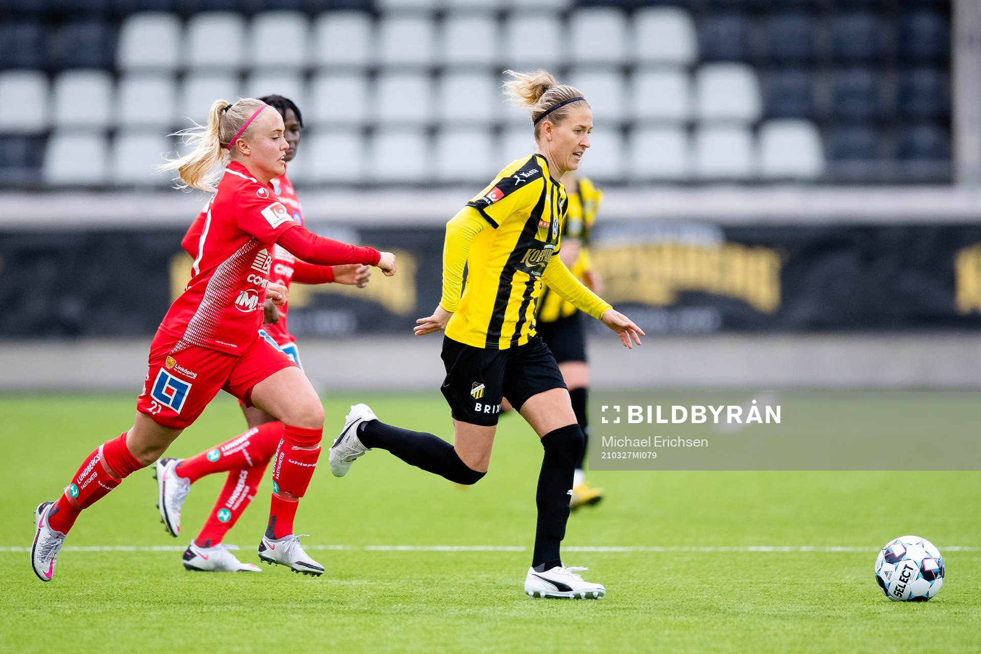 Linköpings Alva Selerud och Häckens Emma Kullberg