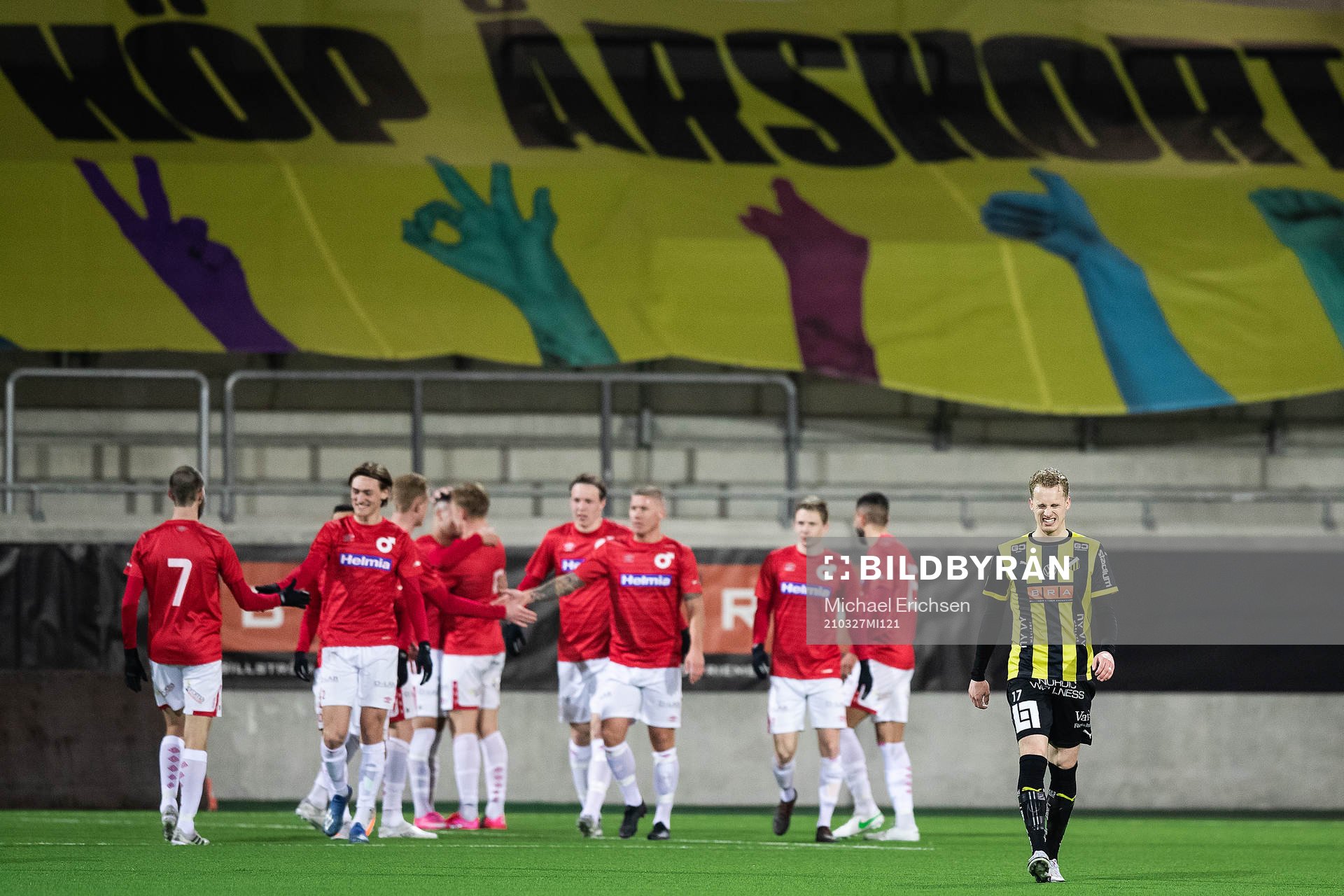 Degerfors spelare jublar