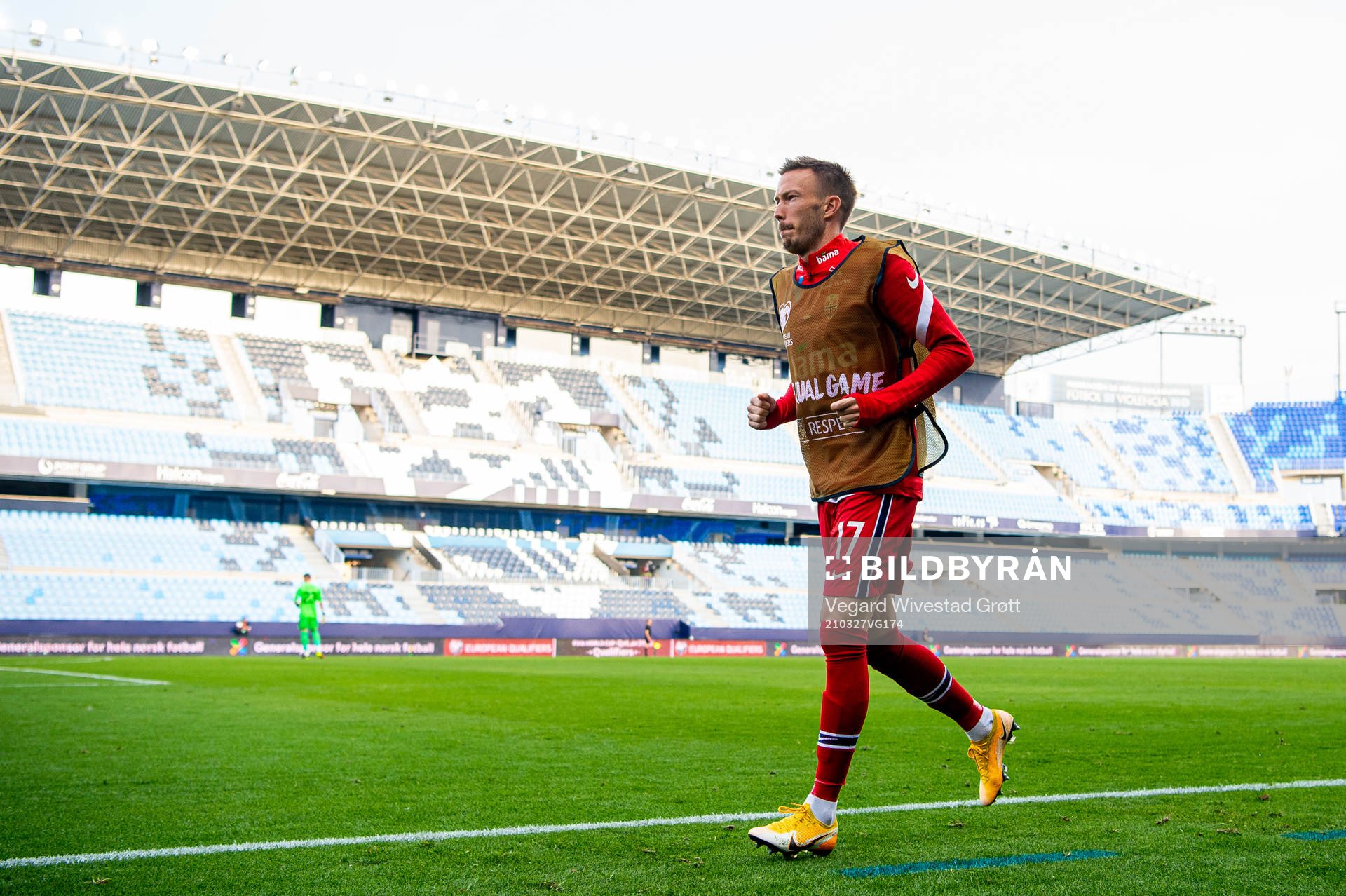 Martin Linnes of Norway warms up
