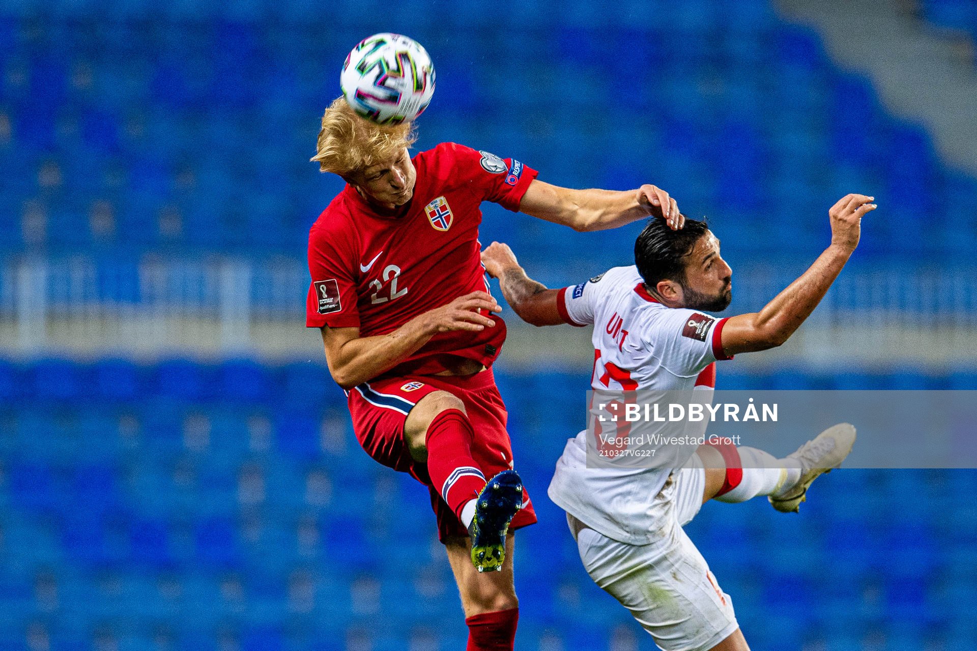 Morten Thorsby of Norway and Umut Meras of Turkey