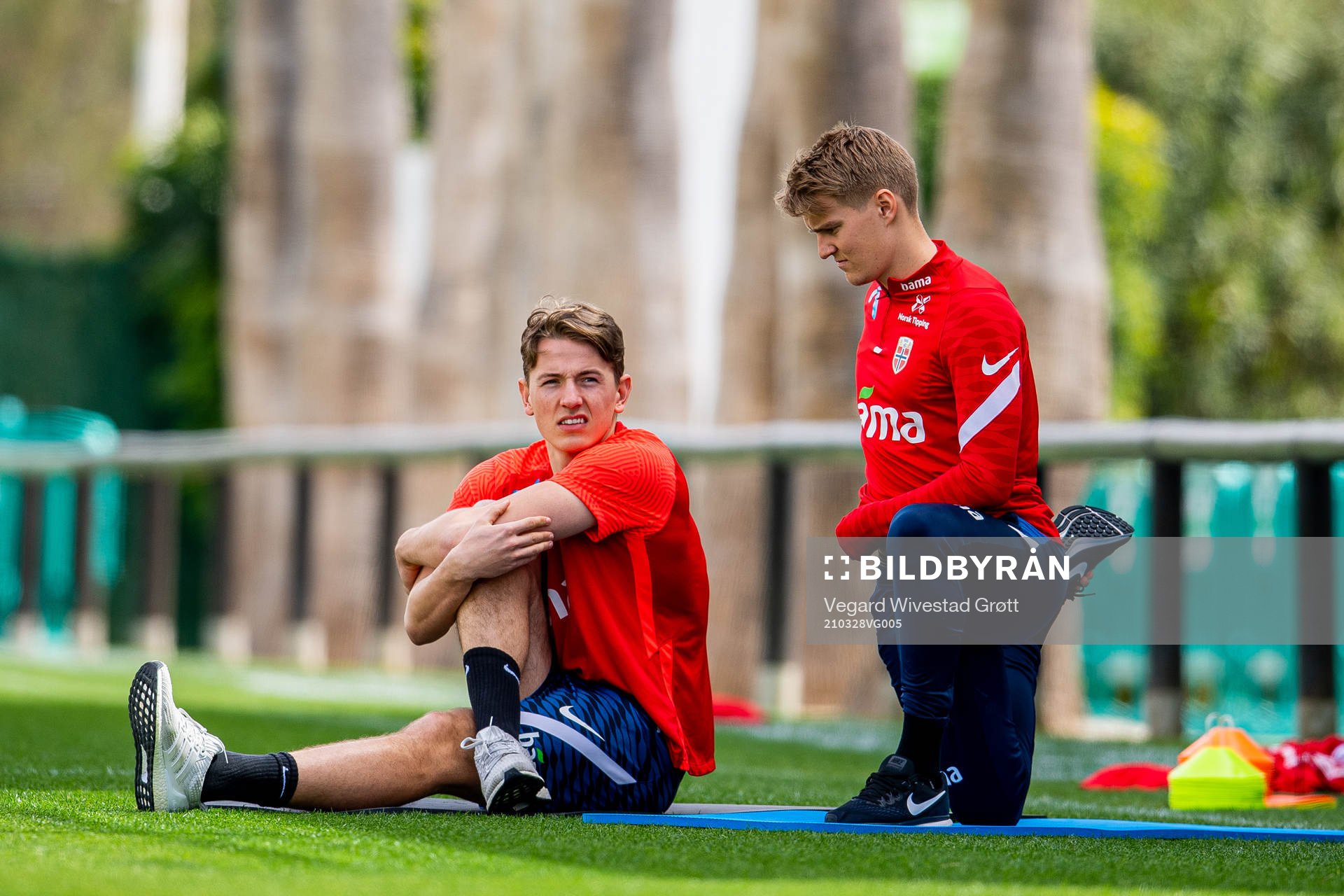 Sander Berge and Martin Ødegaard of the Norwegian national
