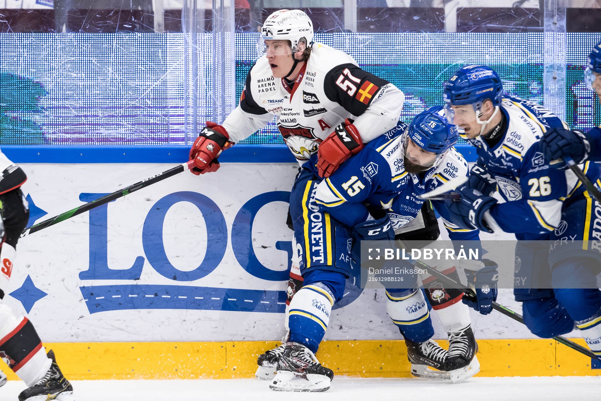 Malmö Redhawks Emil Sylvegård och Leksands Otto Paajanen