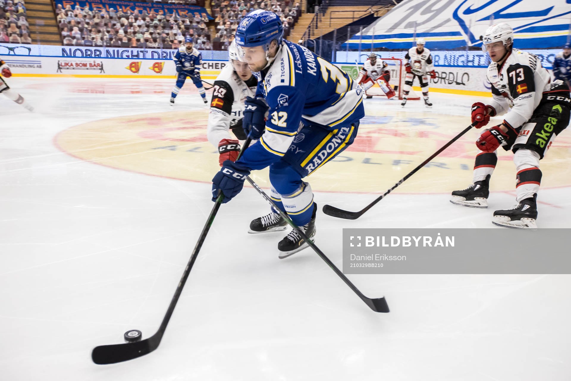 Leksands Jesper Kandergård och Malmö Redhawks Adam Ollas