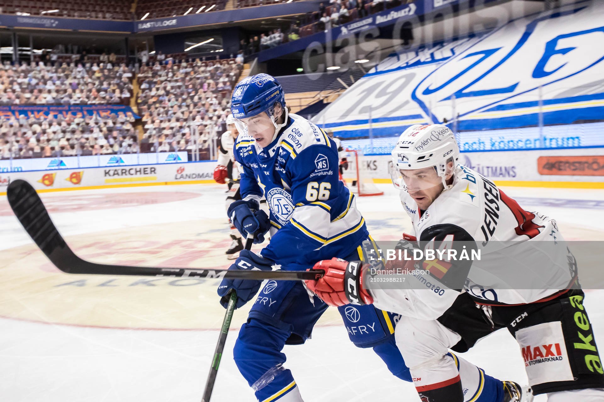 Leksands Nils Åman och Malmö Redhawks Jesper Jensen Aabo