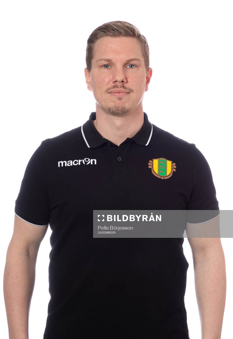 Bollstanäs tränare Tobias Birgersson poserar för ett porträtt den 29 mars 2021 i Stockholm.
