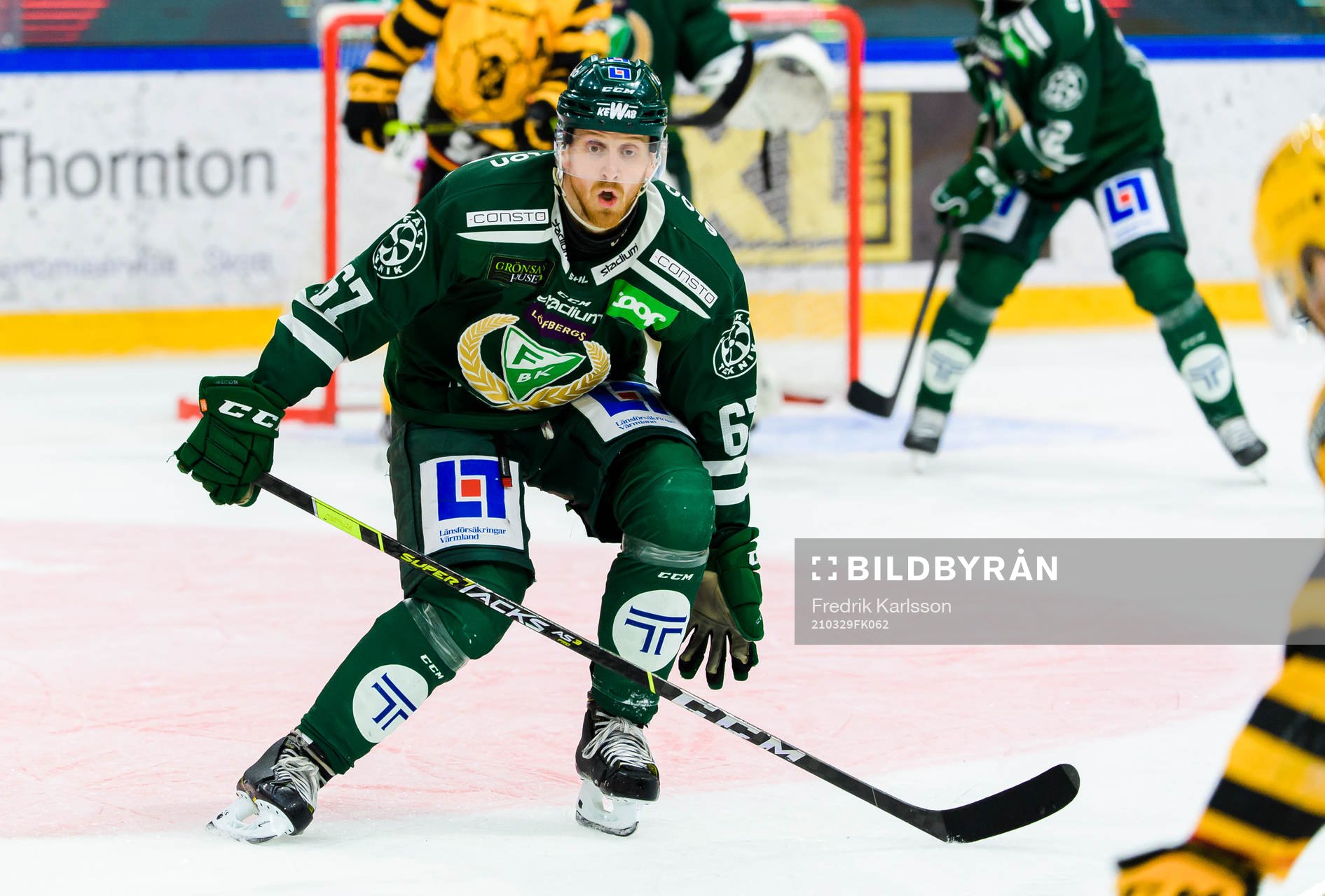 Färjestads Pontus Widerström täcker skott
