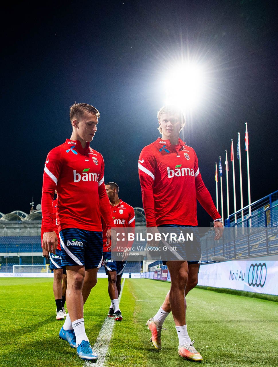 Leo Østigård and Erling Braut Haaland of the Norwegian