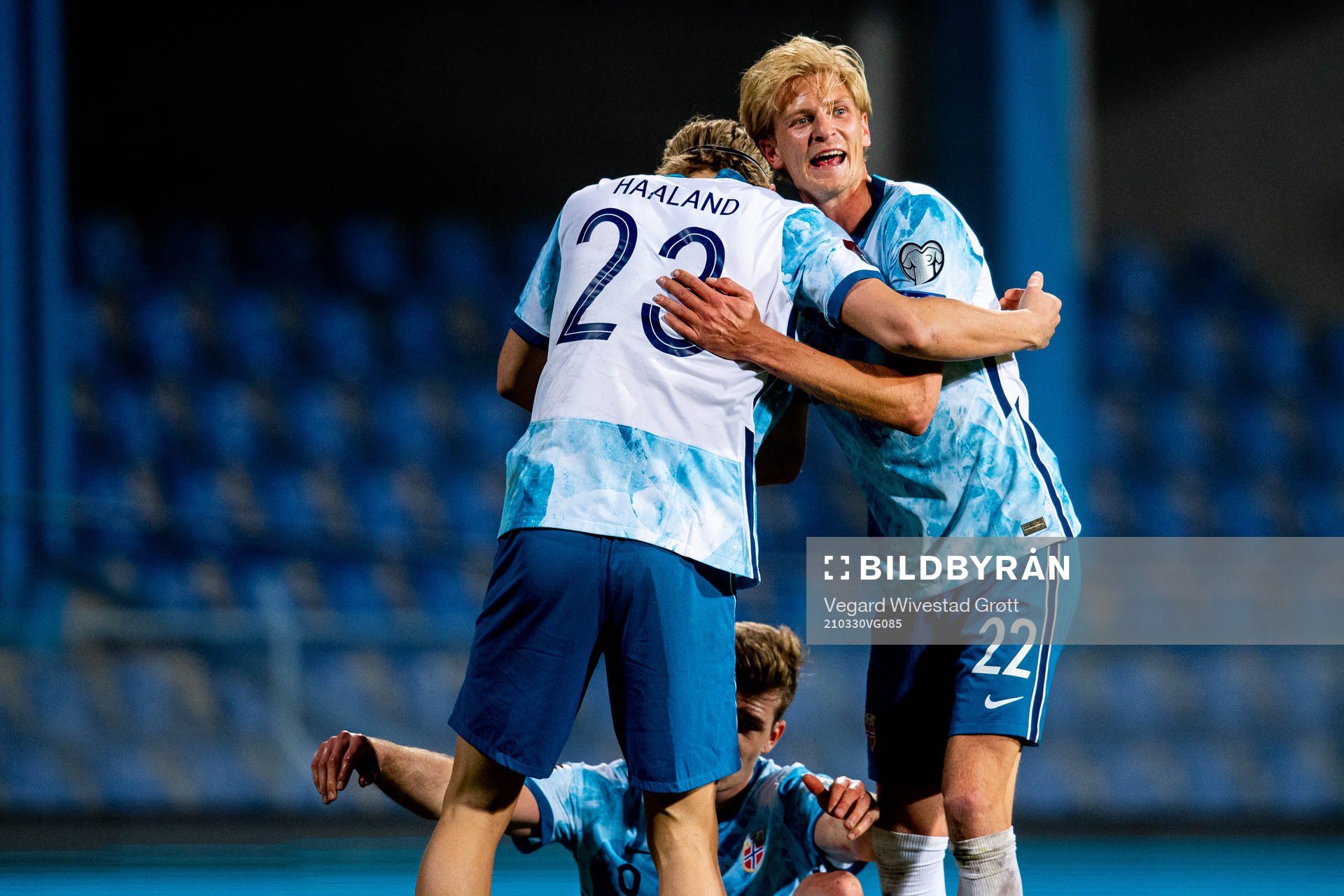 Erling Braut Haaland and Morten Thorsby of Norway celebrate