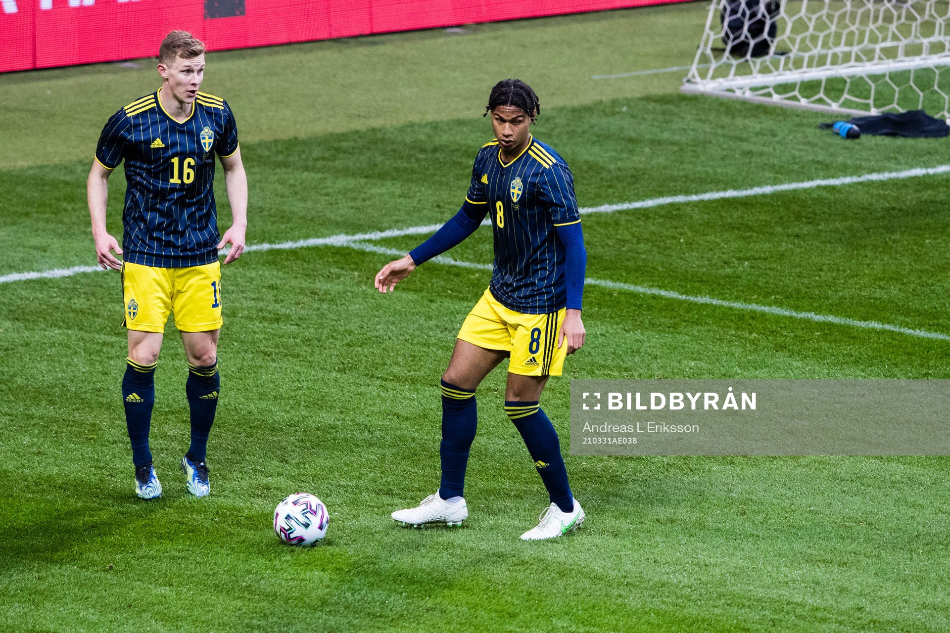 Emil Krafth and Albin Ekdal of Sweden
