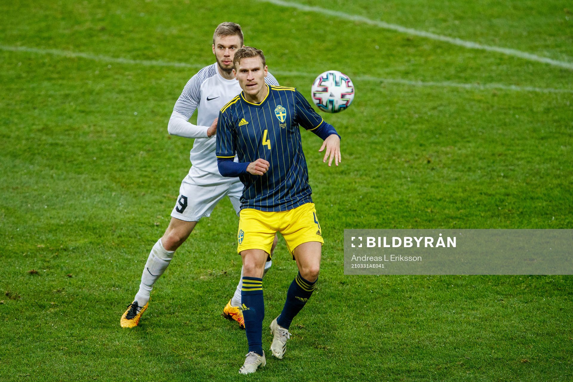 Robert Kirss of Estonia and Carl Starfelt  of Sweden