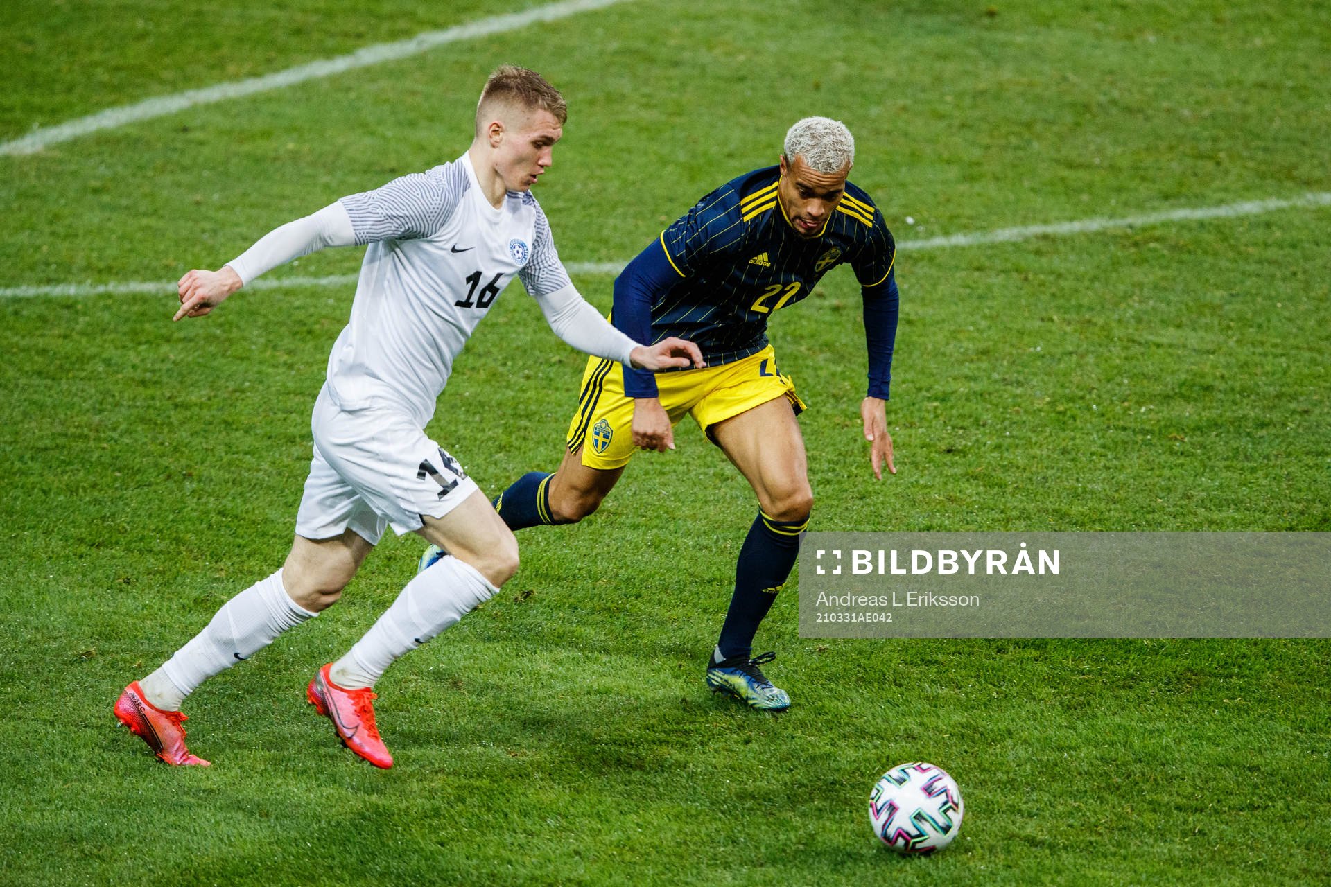 Henrik Pürg of Estonia and Robin Quaison of Sweden