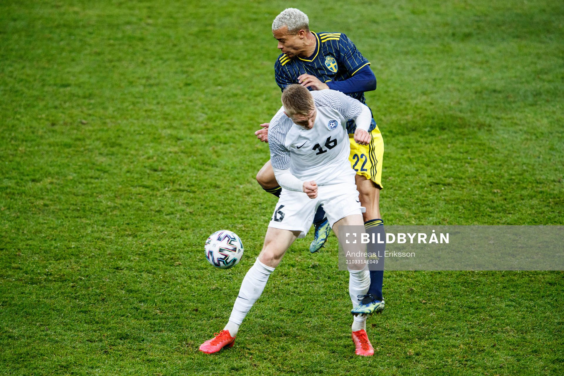 Henrik Pürg of Estonia and Robin Quaison of Sweden