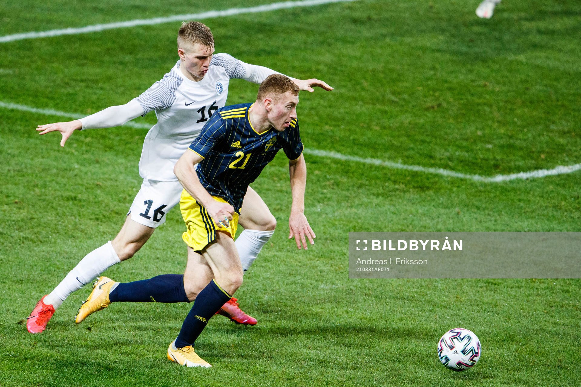 Henrik Pürg of Estonia and Dejan Kulusevski of Sweden