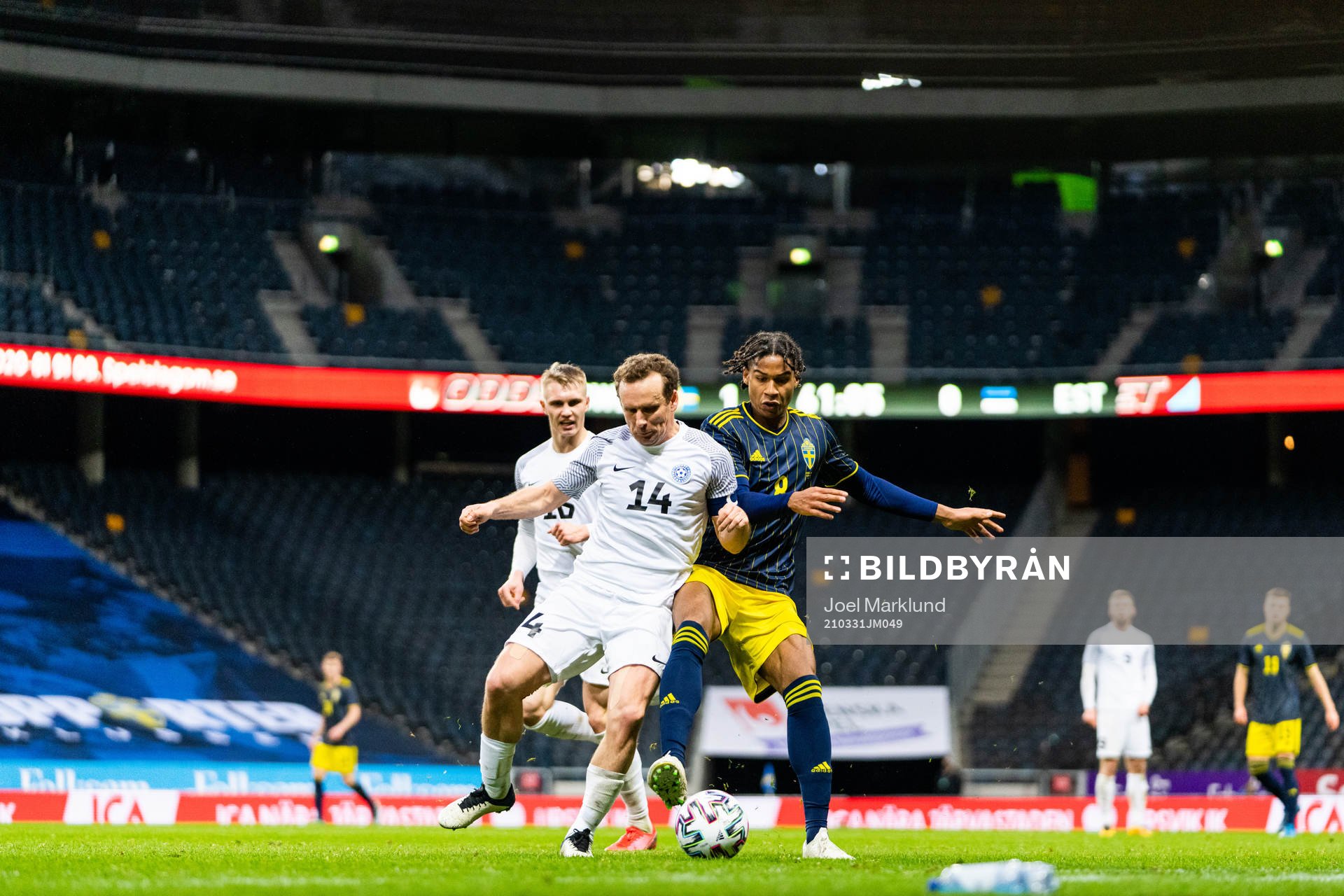 Konstantin Vassiljev of Estonia and Jens-Lys Cajuste of