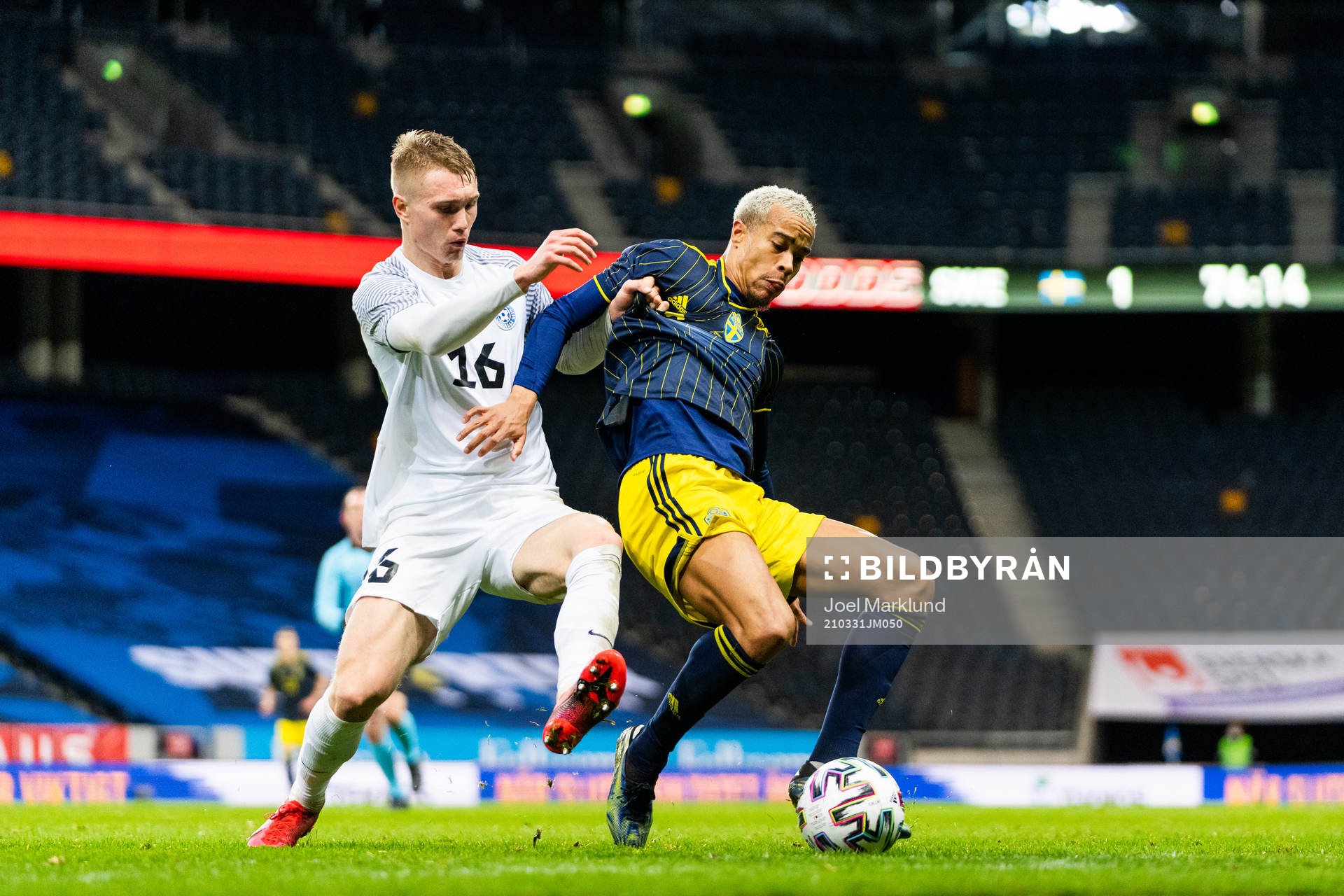 Henrik Pürg of Estonia and Robin Quaison of Sweden