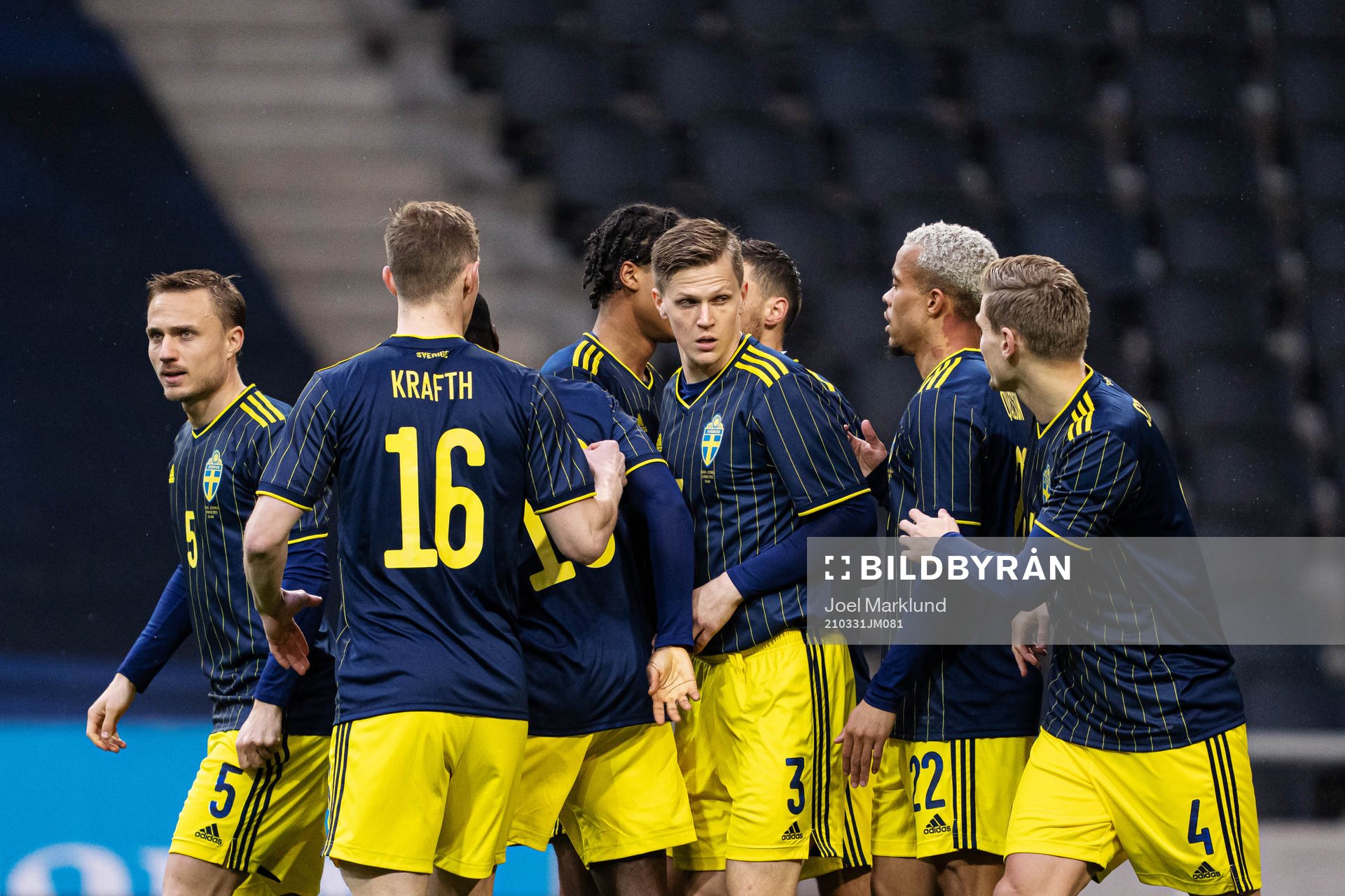 Pierre Bengtsson, Emil Krafth, Joakim Nilsson, Robin Quaison and Carl Starfelt of Sweden celebrate the 0-1 goal during the international friendly football match between Sweden and Estonia on March 31, 2021 in Stockholm.