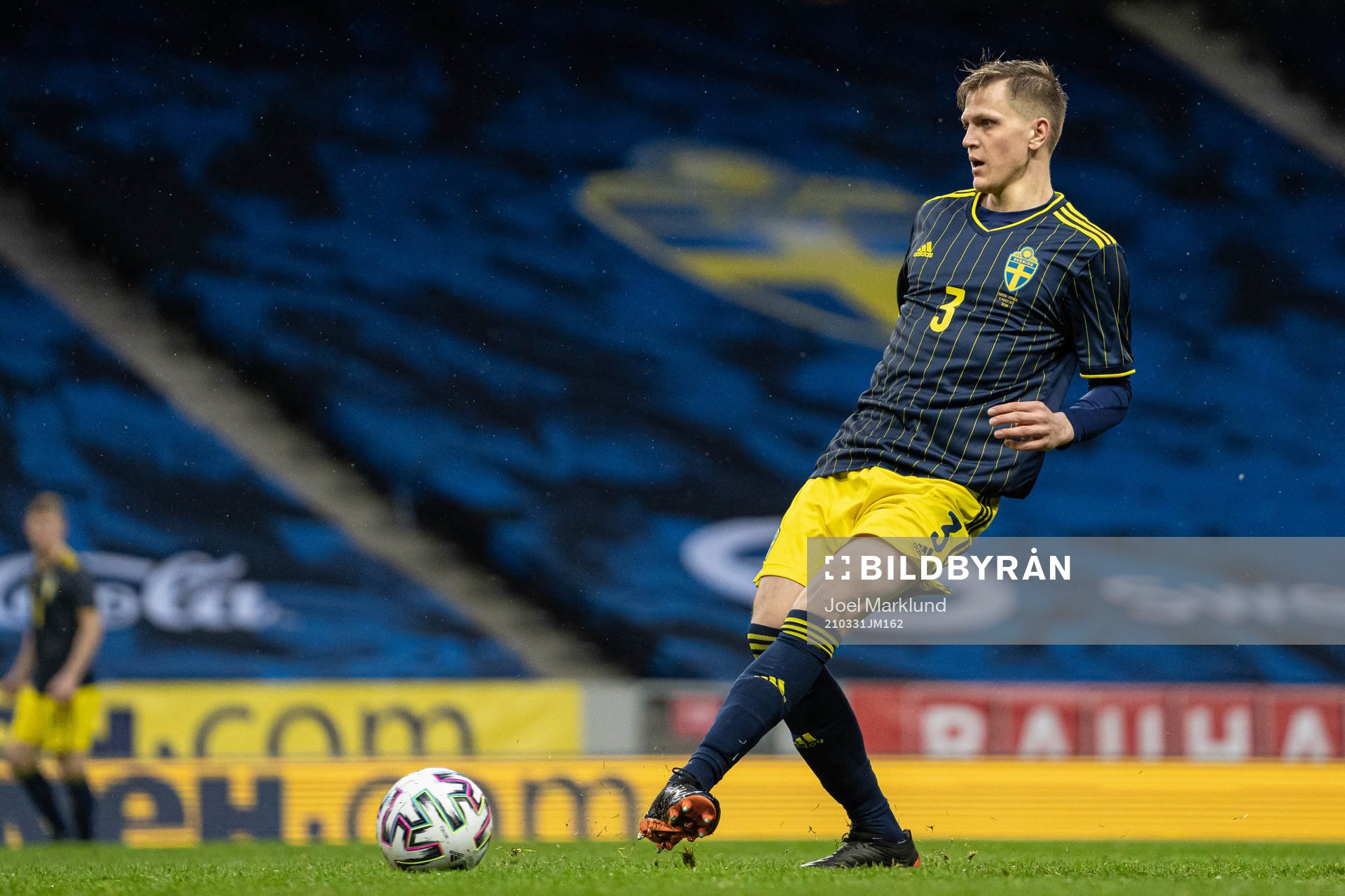 Joakim Nilsson of Sweden