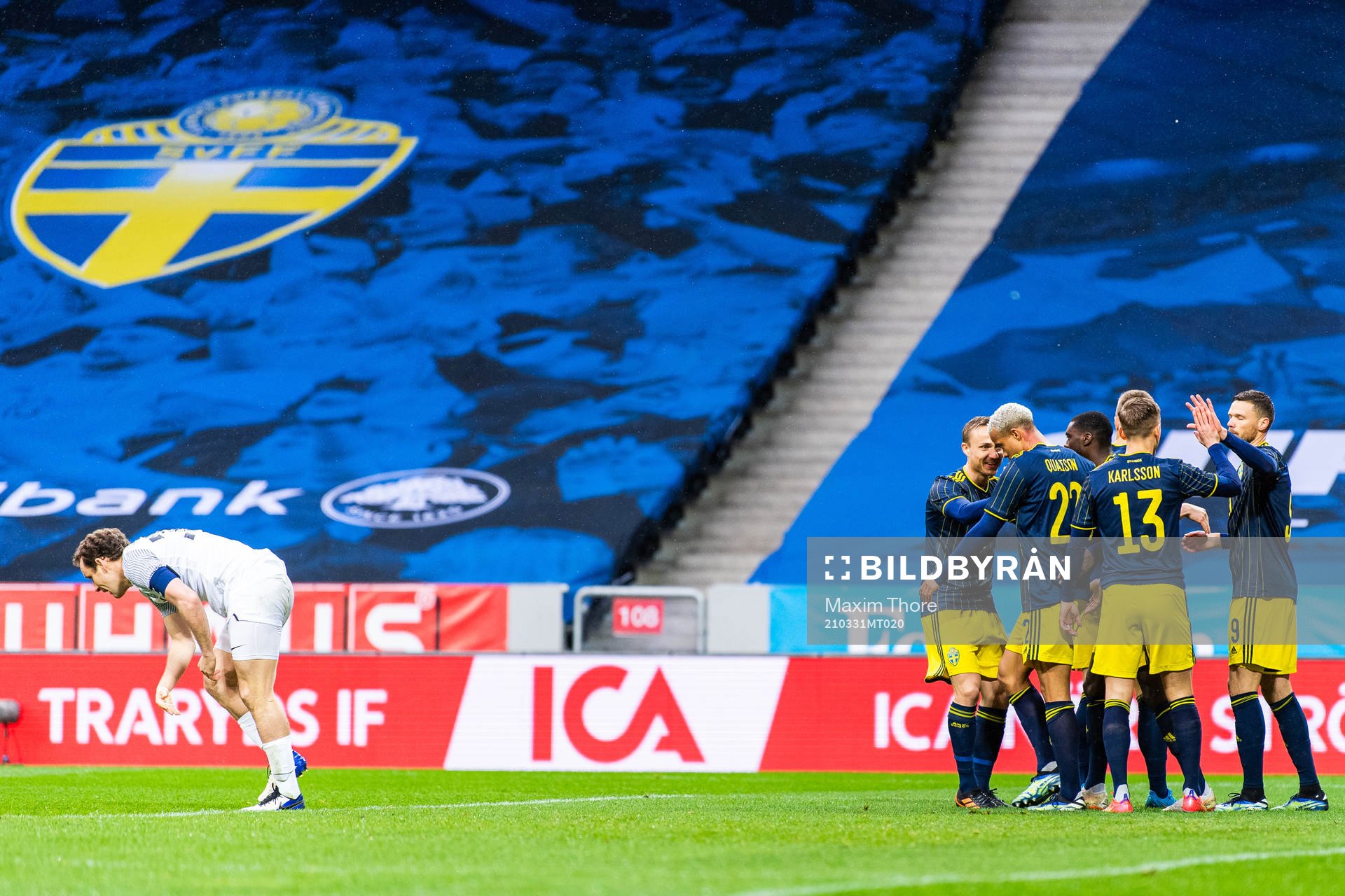 Marcus Berg of Sweden celebrate with team mates