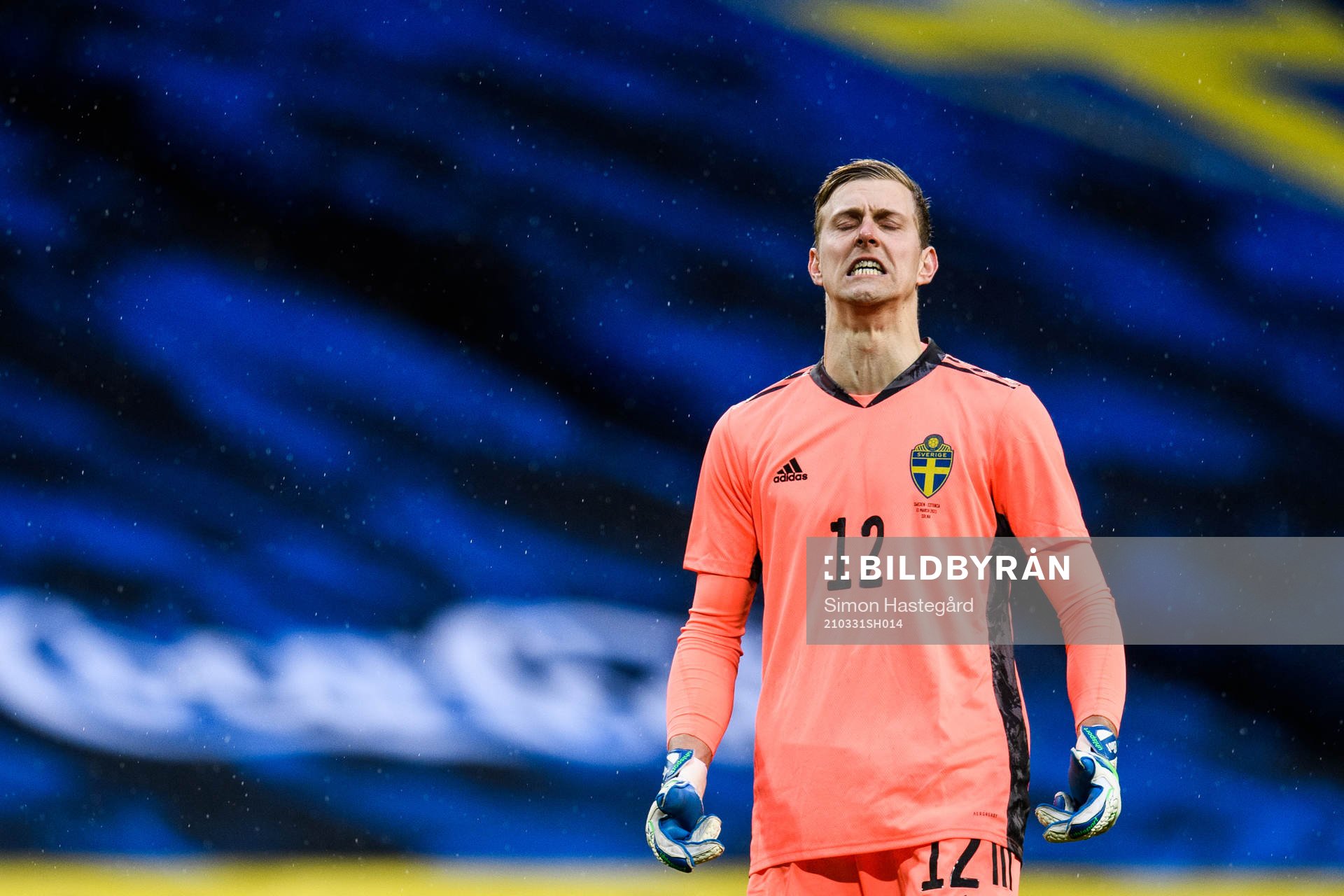 goalkeeper Karl-Johan Johnsson of Sweden looks dejected