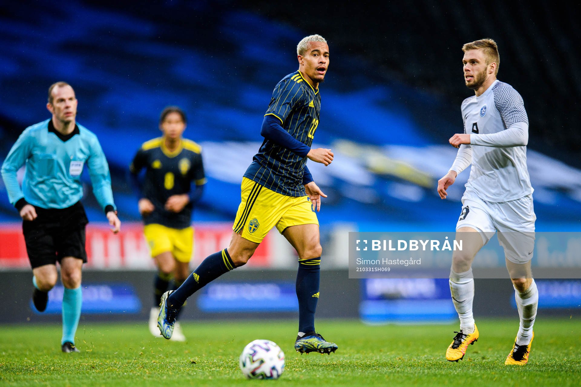 Robin Quaison of Sweden
