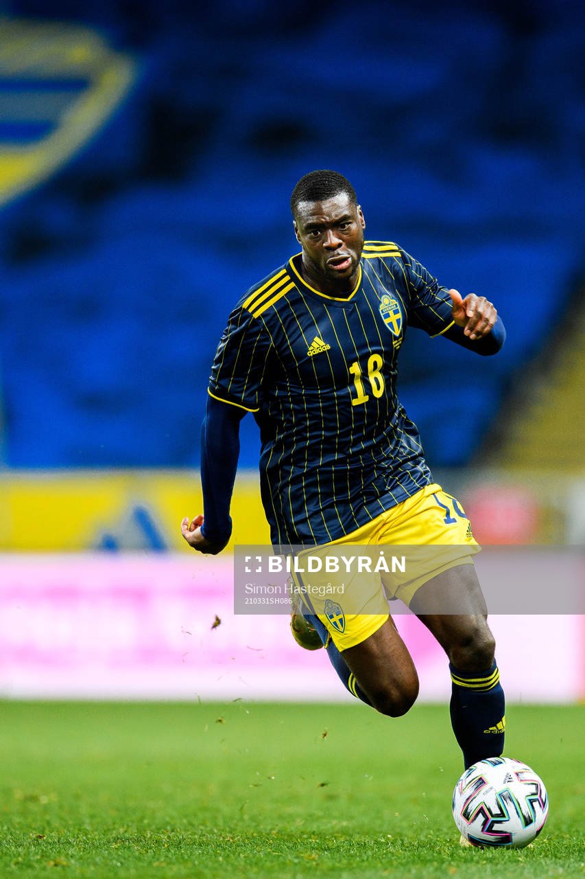 Ken Sema of Sweden