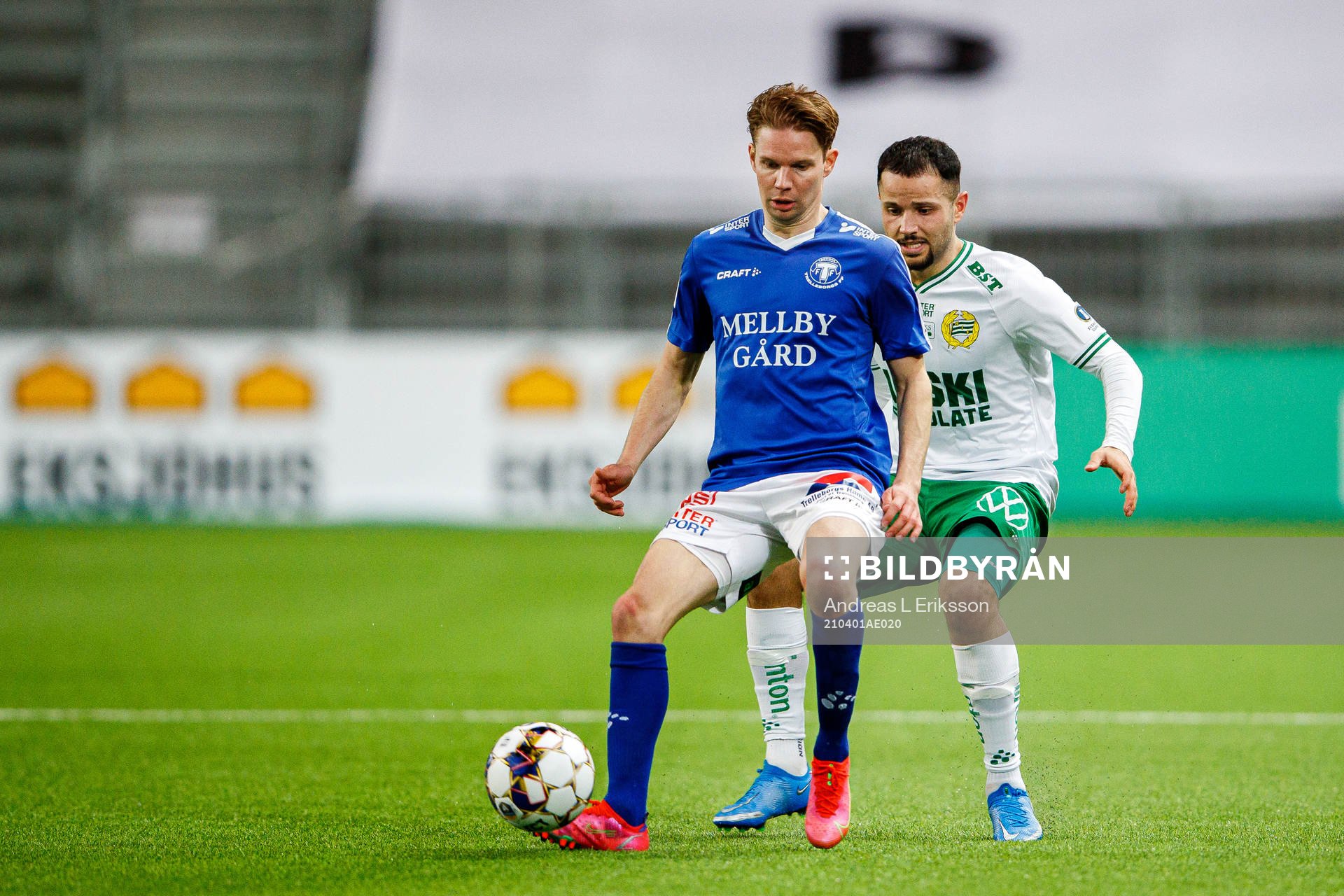 Trelleborgs Johan Blomberg och Hammarbys Mohanad Jeahze