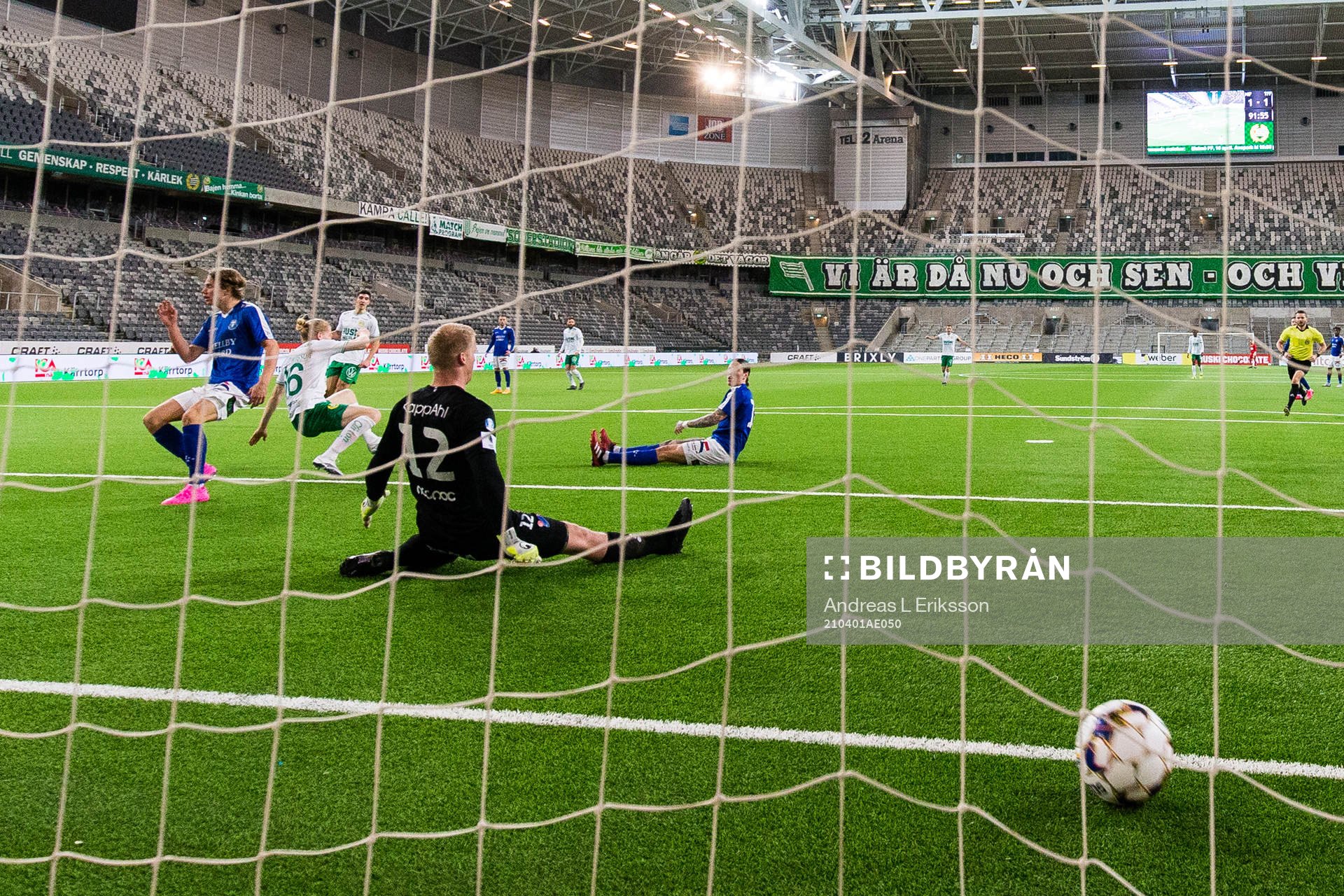 Hammarbys Gustav Ludwigson gör 2-1 för Hammarby bakom