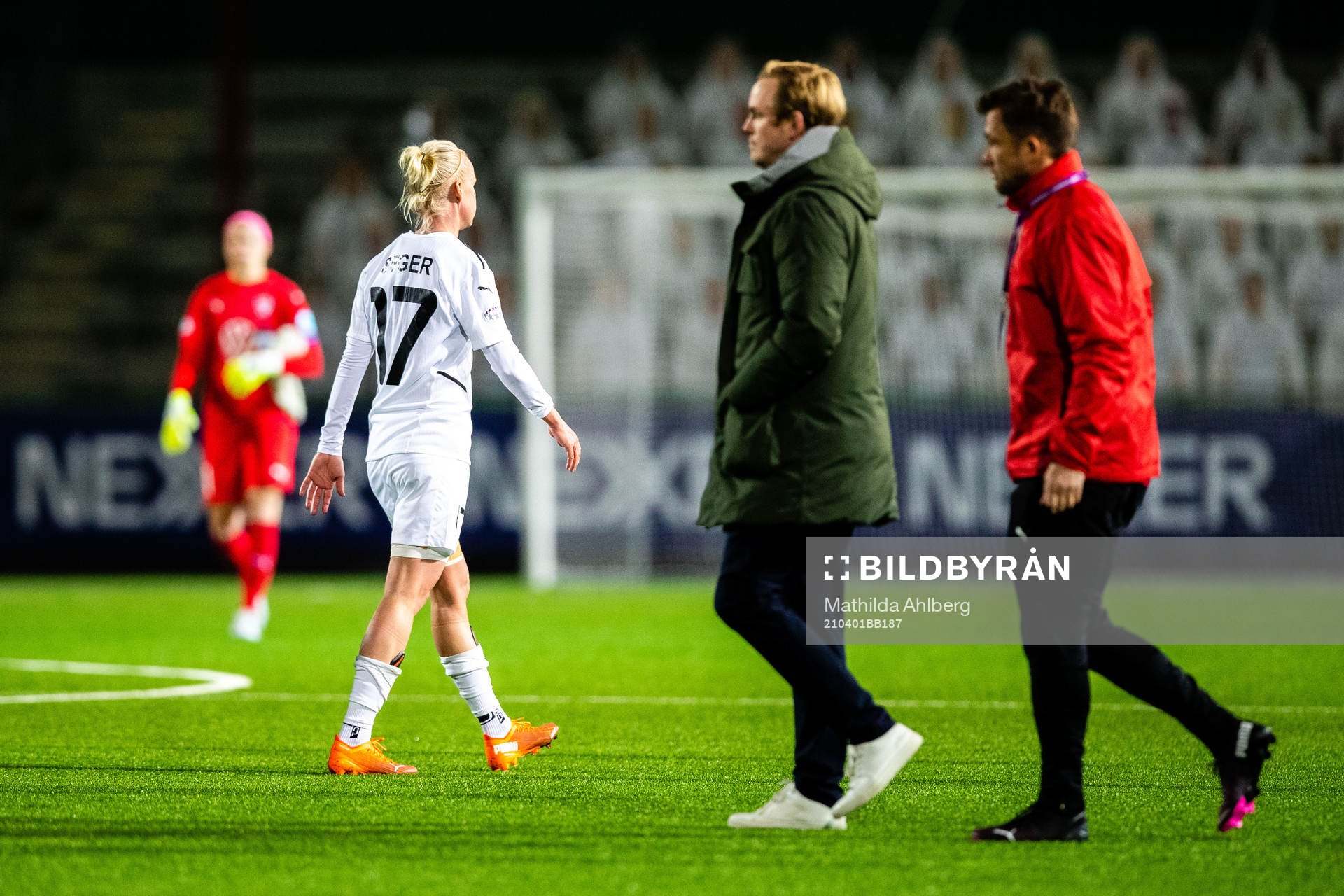 Caroline Seger and Head coach Jonas Eidevall of Rosengård