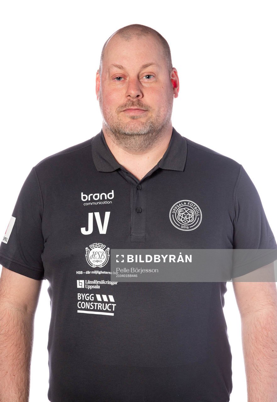 Uppsalas tränare Jonas Valfridsson poserar för ett porträtt den 1 april 2021 i Uppsala.