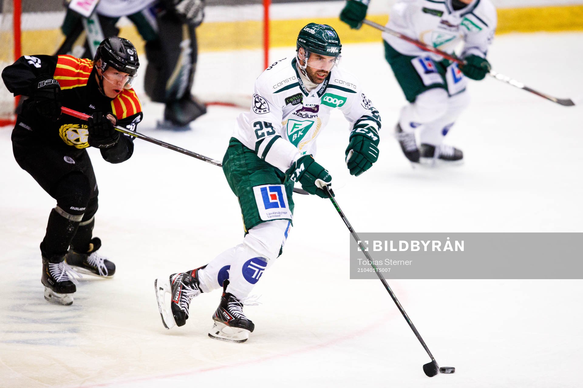 Brynäs Tomi Sallinen och Färjestads Martin Johansson