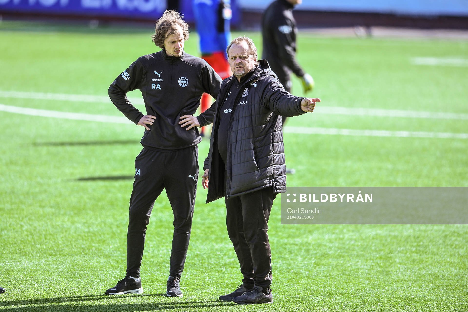 Värnamos tränare Robin Asterhed och assisterande tränare