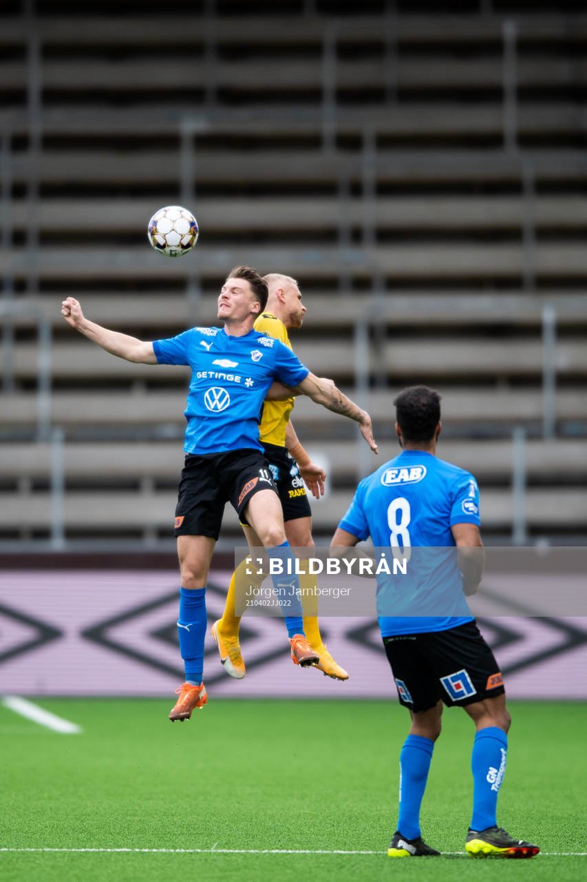 Halmstads Samuel Kroon och Elfsborgs Simon Strand