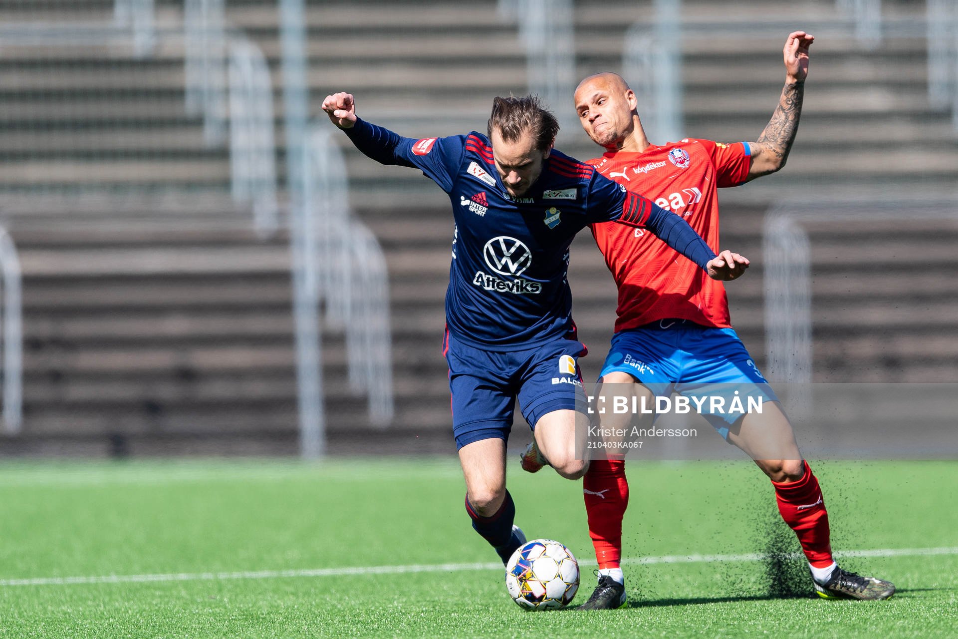 Östers Victor Stulic och Helsingborgs Anthony van
