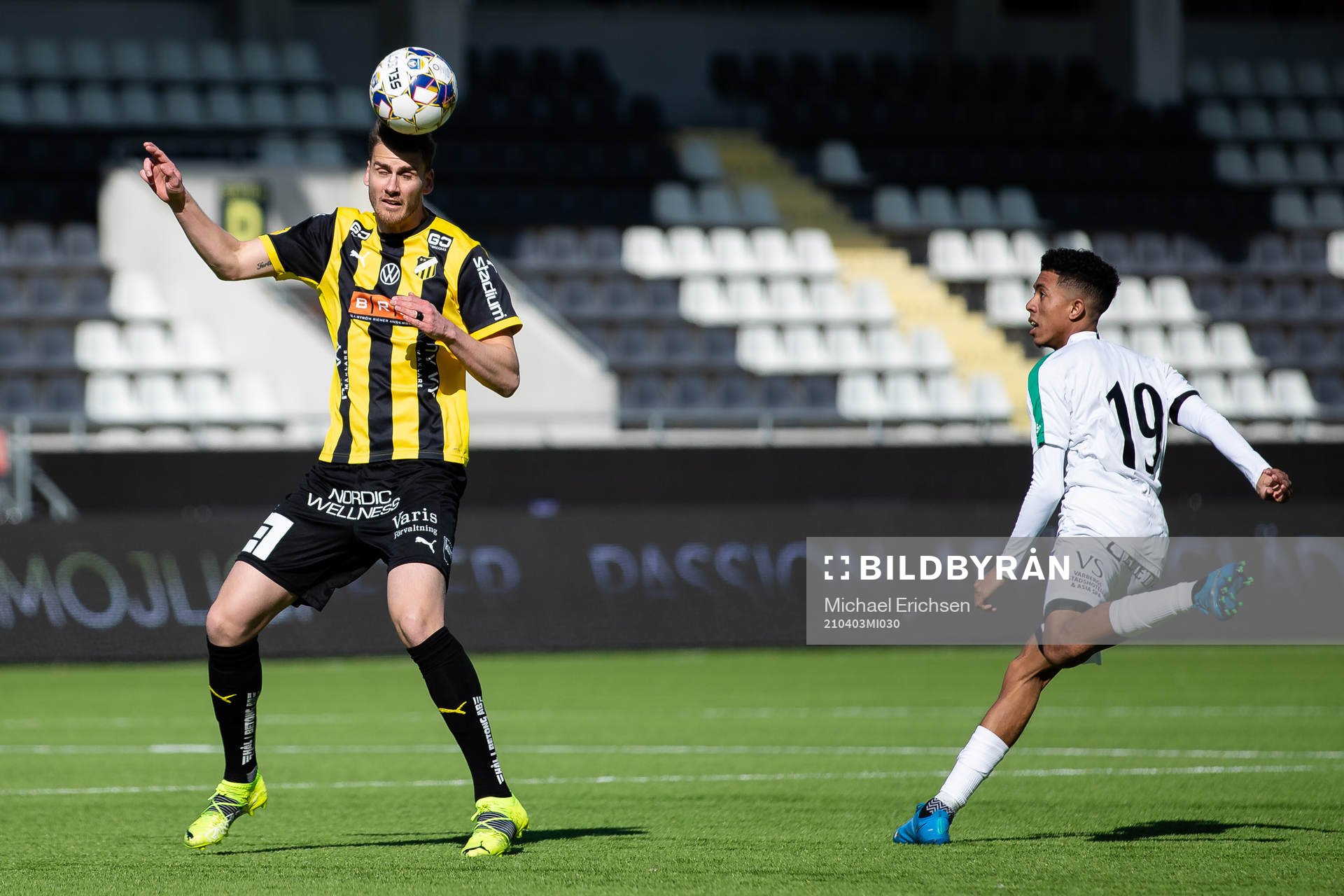 Häckens Johan Hammar och Varbergs Tashreeq Matthews