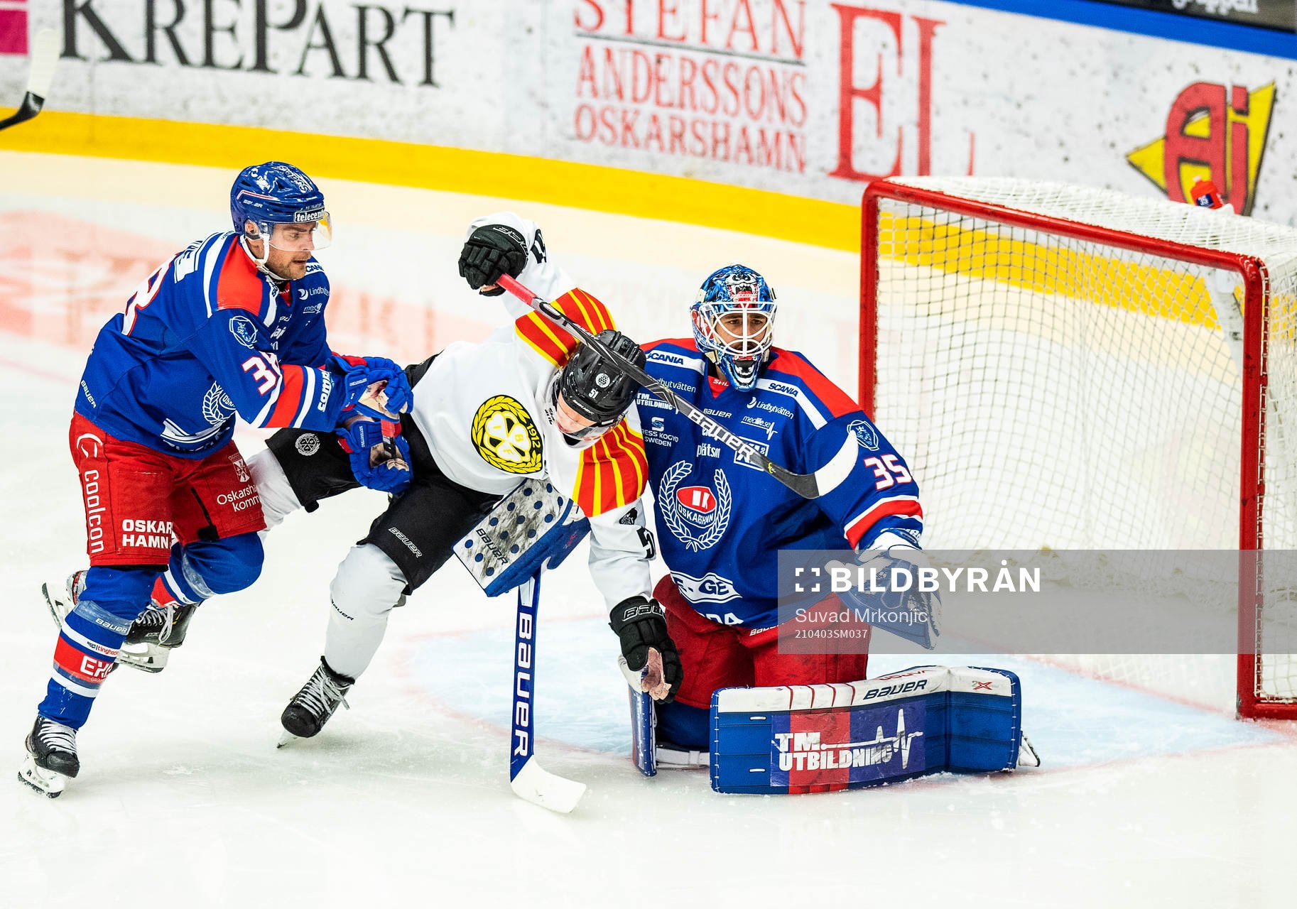 Oskarshamns Nichlas Torp och målvakt Joe Cannata samt