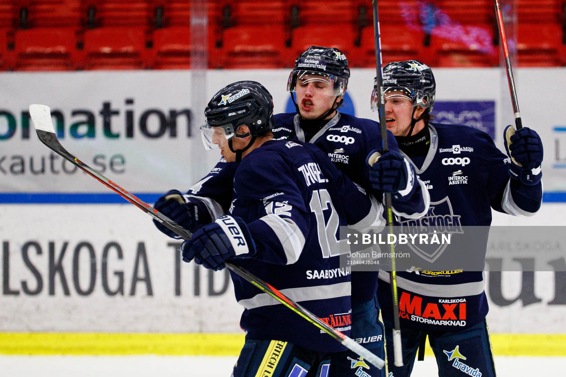 Karlskogas Linus Karlsson jublar