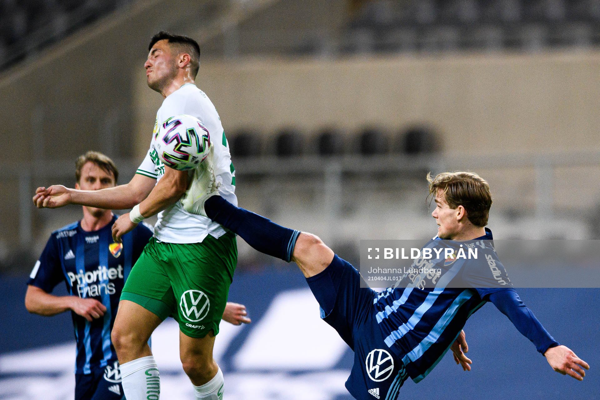 Hammarbys Astrit Selmani och Djurgårdens Hampus Finndell