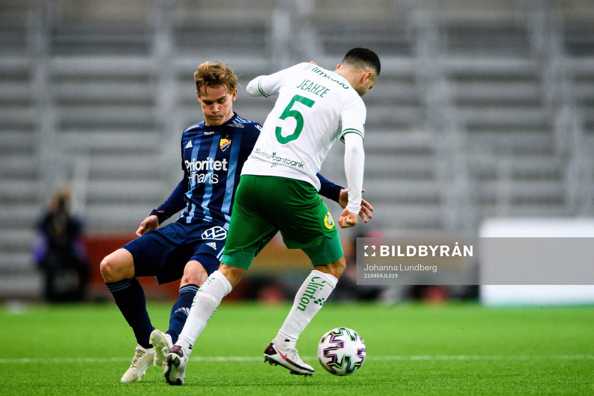 Djurgårdens Hampus Finndell och Hammarbys Mohanad Jeahze