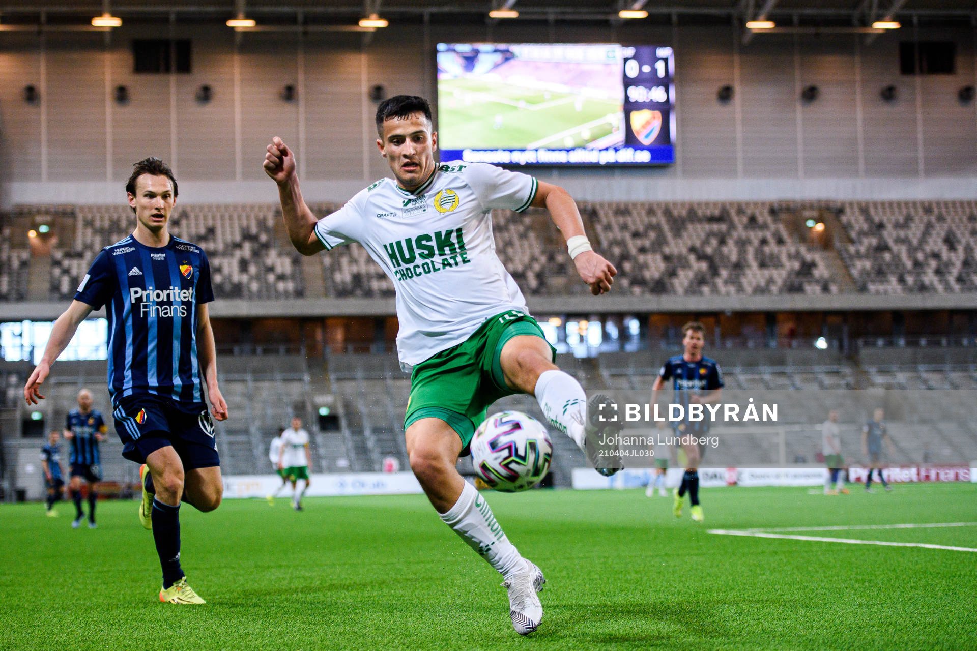 Djurgårdens Hjalmar Ekdal och Hammarbys Astrit Selmani