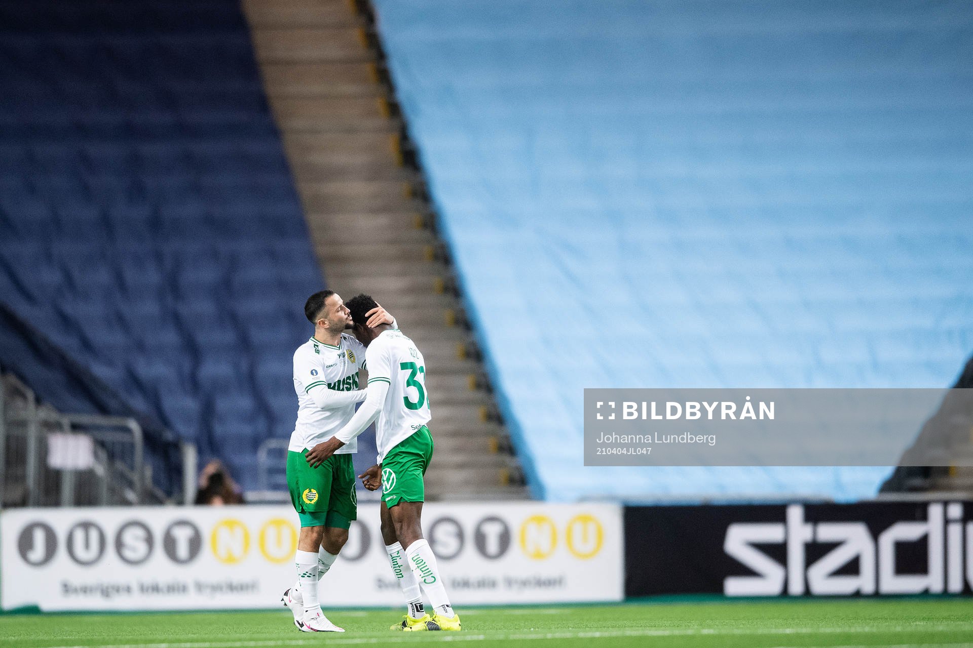 Hammarbys Mohanad Jeahze och Aziz Ouattara Mohammed jublar