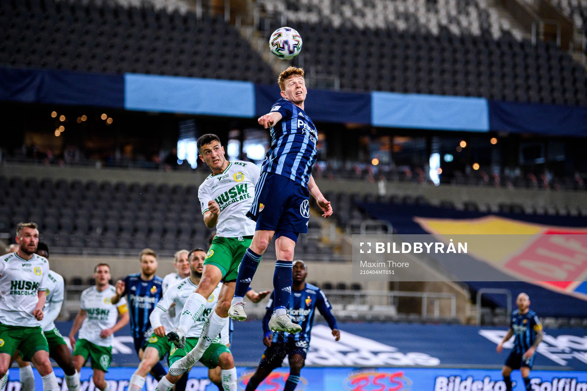 Hammarbys Astrit Selmani och Djurgårdens Aslak Witry