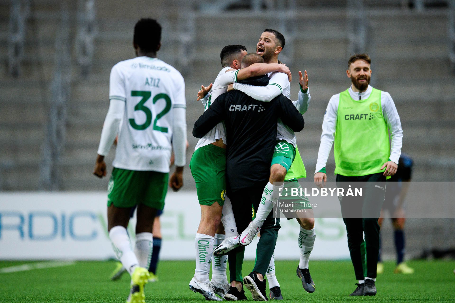 Hammarbys spelare jublar