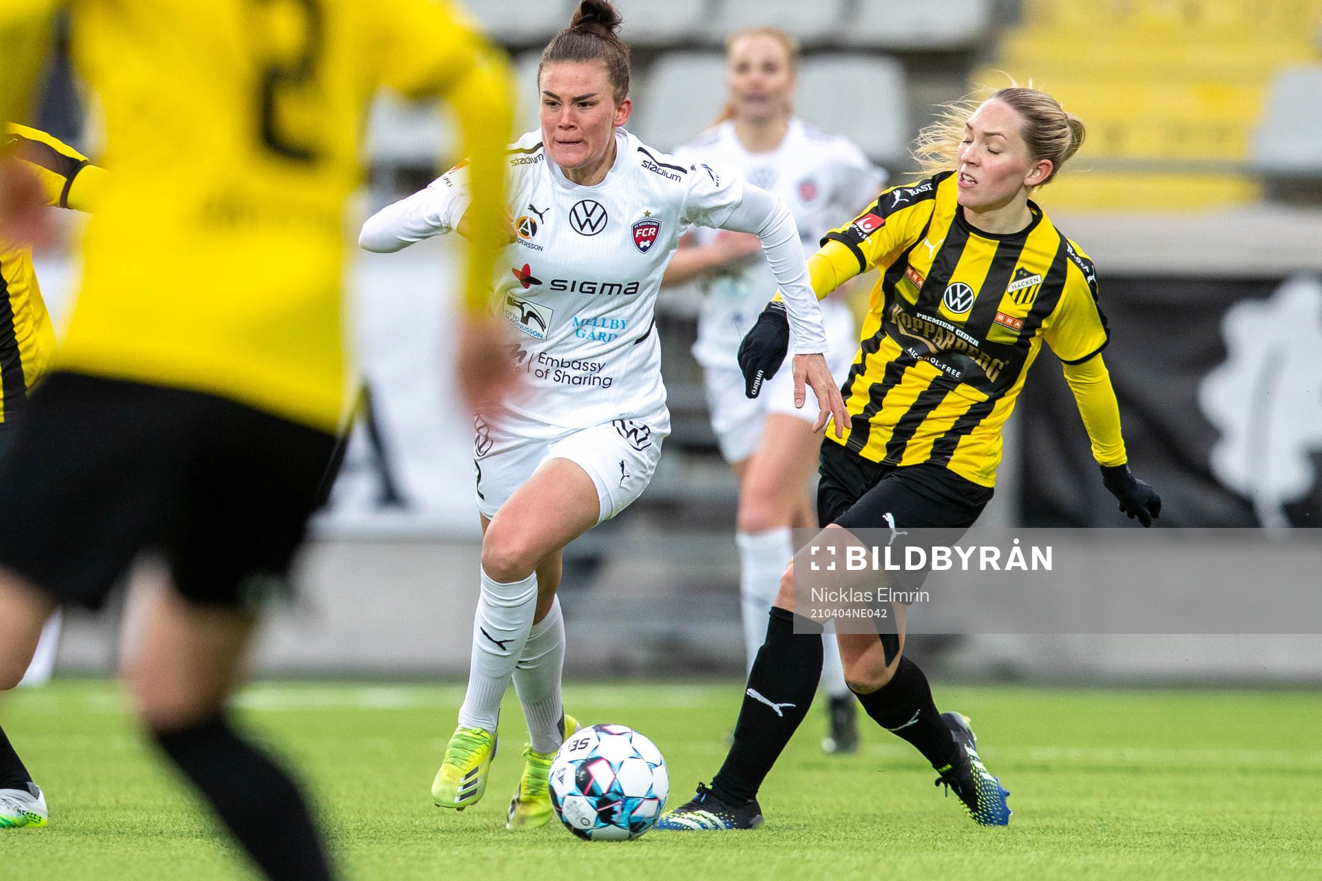 Häckens Elin Rubensson mot Rosengårds Katrine Veje