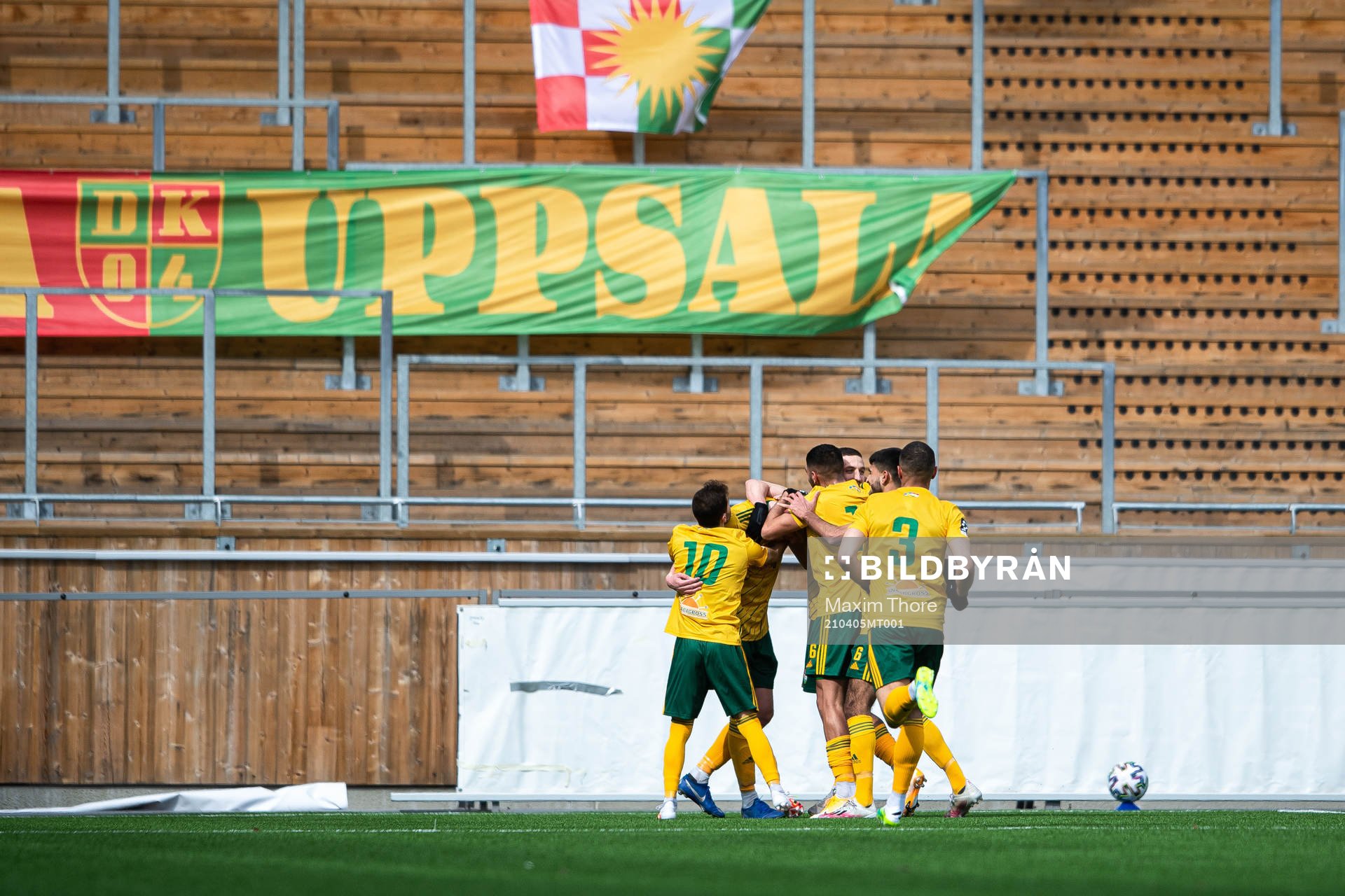 Dalkurds spelare jublar