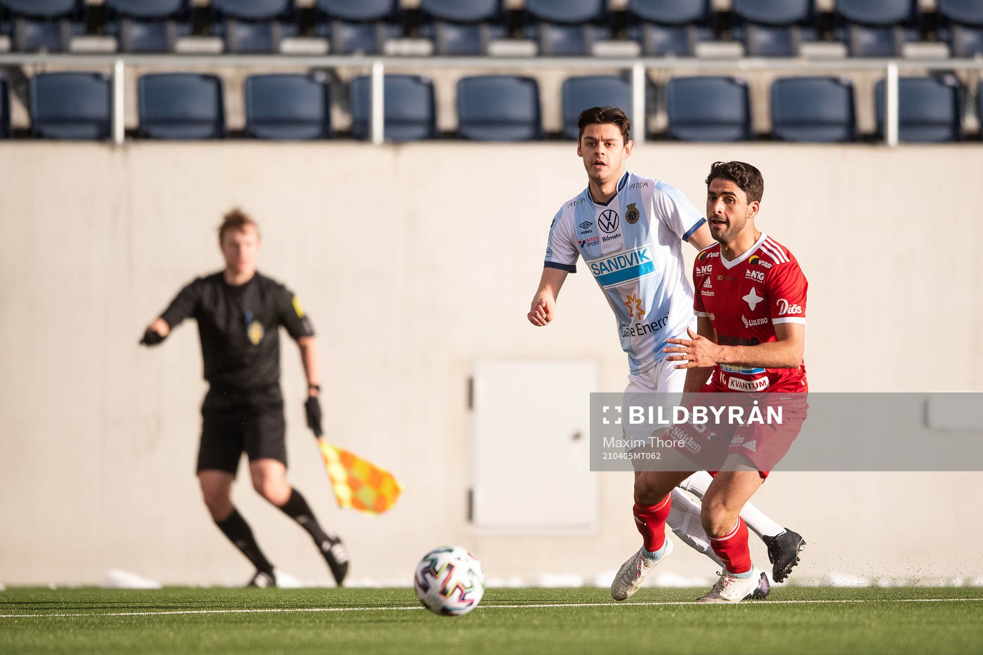 Gefles Kevin Persson och Luleås Yassine Assam