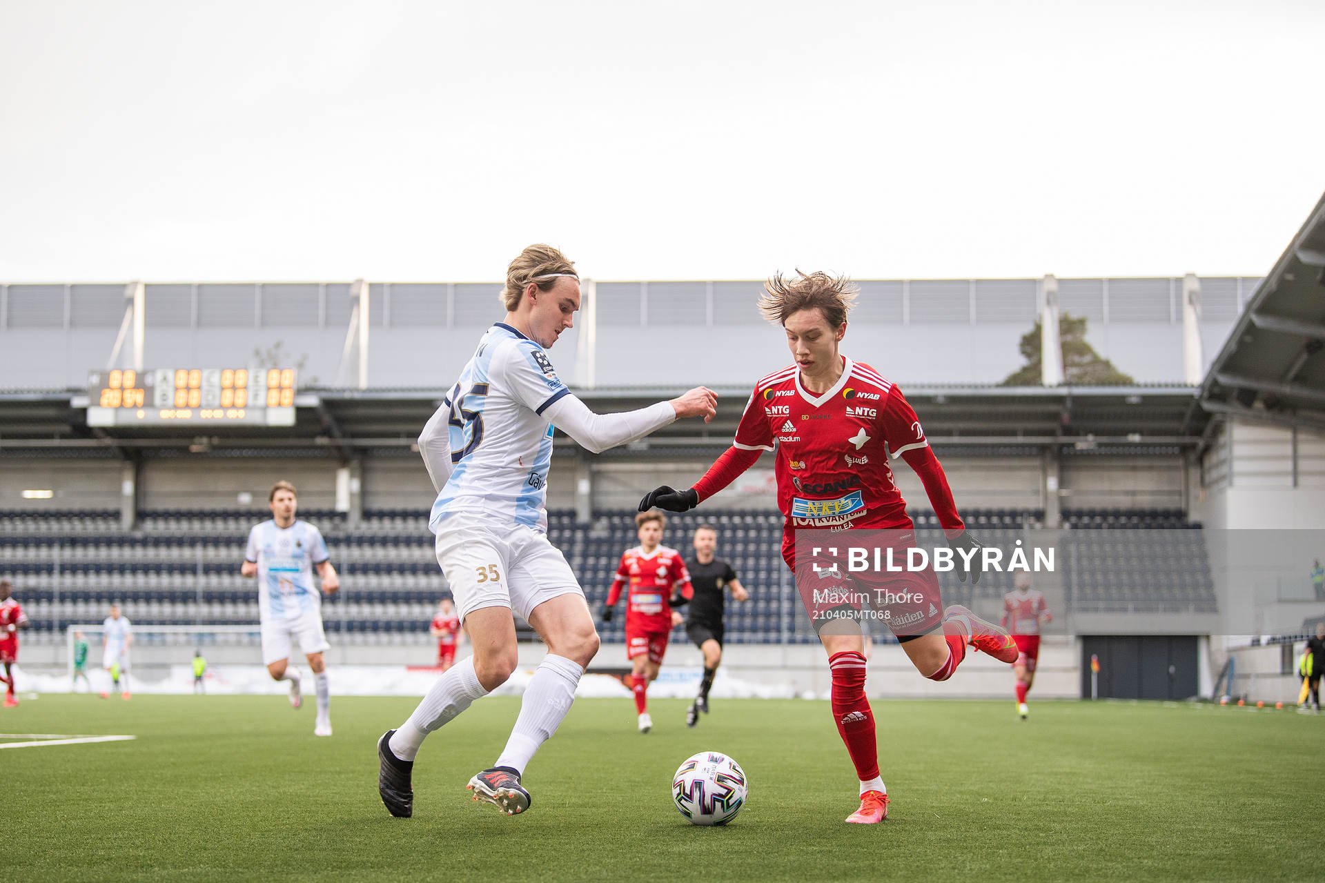 Gefles Linus Sahlin och Luleås Adam Forsman