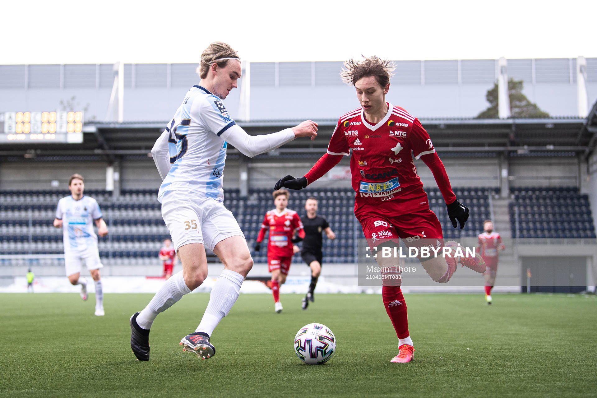 Gefles Linus Sahlin och Luleås Adam Forsman