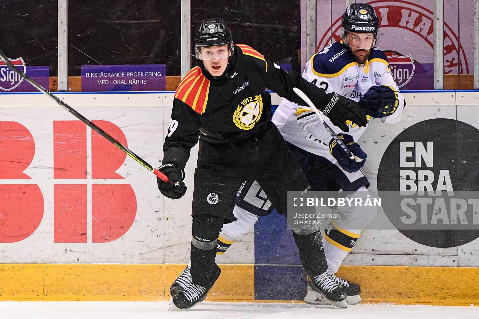 s Niklas Arell