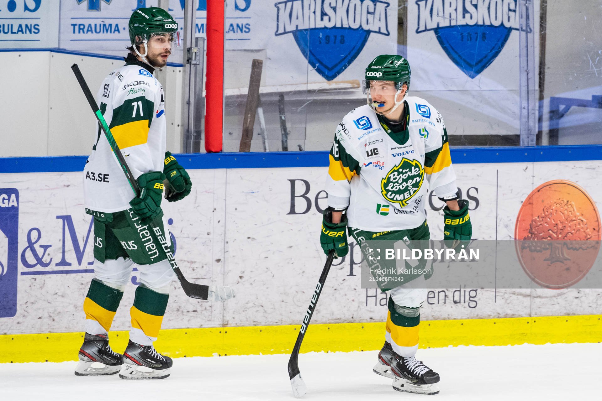 Björklövens Gustav Possler och Axel Ottosson jublar